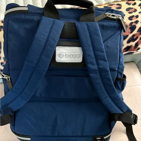 Biaggi Zipsack Travel Backpack. - Picture 2 of 2